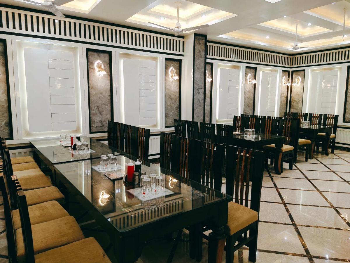 Hotel The Shree Jee Palace Mirzāpur エクステリア 写真