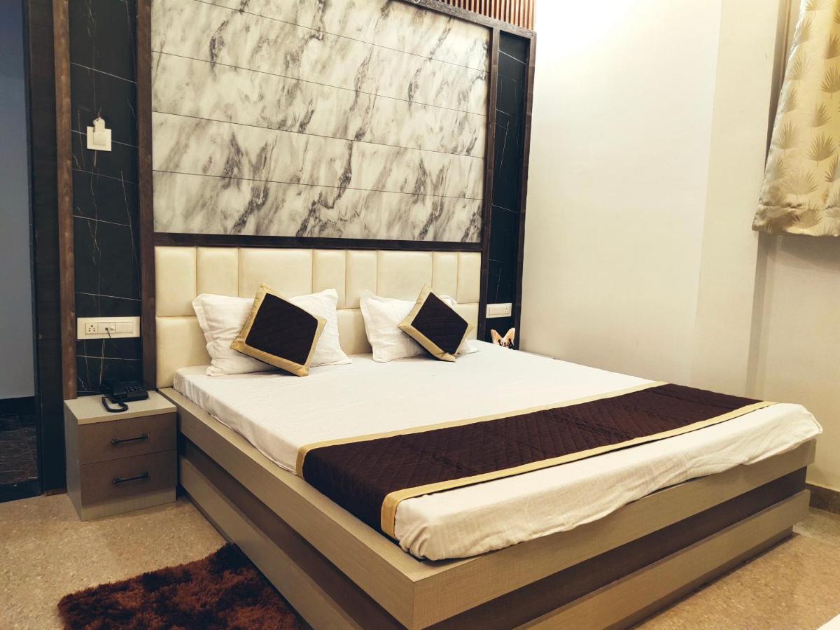 Hotel The Shree Jee Palace Mirzāpur エクステリア 写真