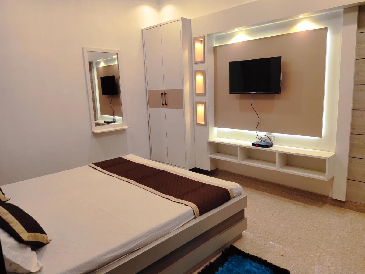 Hotel The Shree Jee Palace Mirzāpur エクステリア 写真