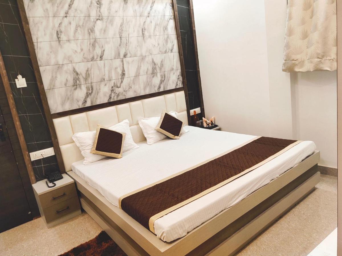 Hotel The Shree Jee Palace Mirzāpur エクステリア 写真